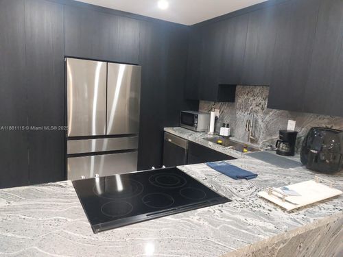 apt-1721-3180 S Ocean Dr, Hallandale Beach, FL, 33009-7246 | Card Image