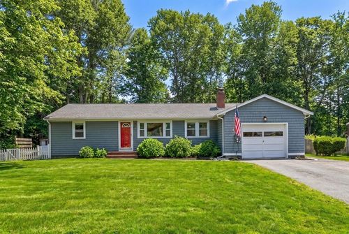 38 Mount Vernon St., Middleton, MA, 01949 | Card Image