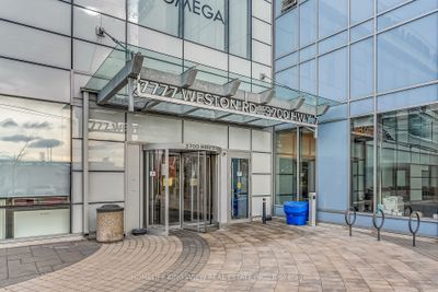 1802 - 3700 Highway 7, Condo with 2 bedrooms, 2 bathrooms and 1 parking in Vaughan ON | Image 2