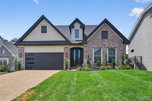 913 Grand Reserve Ct, Chesterfield, MO, 63017-6065 | Card Image