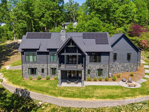 241 Tower Cir, Hendersonville, NC, 28739-7910 | Card Image