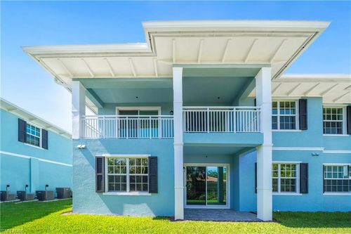 201-26370 Coco Cay Cir, BONITA SPRINGS, FL, 34135 | Card Image