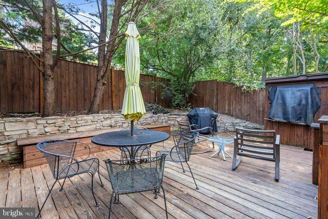 6055 Forrest Hollow Ln, Townhouse with 3 bedrooms, 3 bathrooms and null parking in SPRINGFIELD VA | Image 13