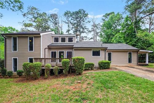 6742 Oakland Dr, Douglasville, GA, 30135-3550 | Card Image