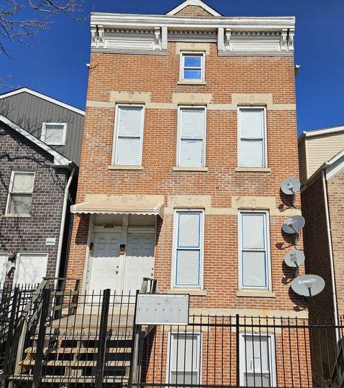 3f-2216 W 21st Pl, CHICAGO, IL, 60608-4099 | Card Image