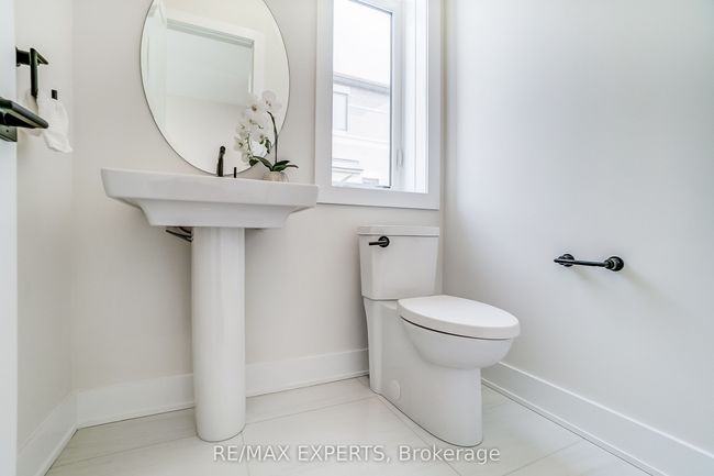 223 Factor St, House other with 4 bedrooms, 3 bathrooms and 2 parking in Kleinburg ON | Image 4
