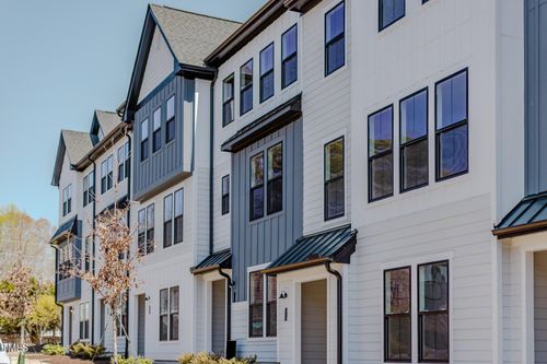 6422 Tanner Oak Lane, Raleigh, NC, 27613 | Card Image