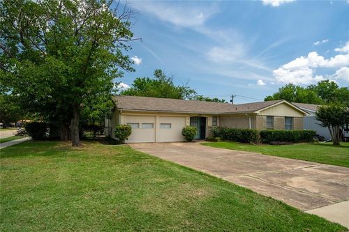 1736 Cascade Street, Mesquite, TX, 75149 | Card Image