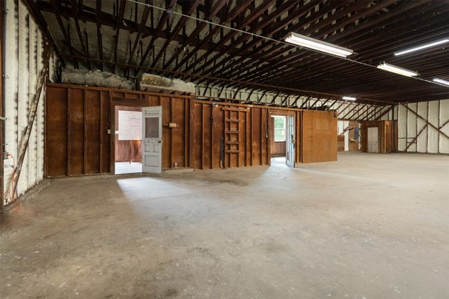 816 E Main St, Home with 0 bedrooms, 0 bathrooms and null parking in Whitesboro TX | Image 7