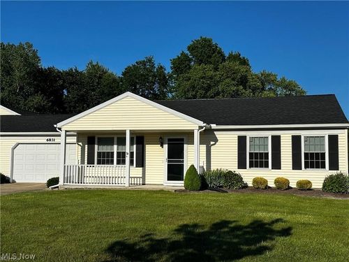 6831 Farmingdale Ln, Mentor, OH, 44060-3992 | Card Image