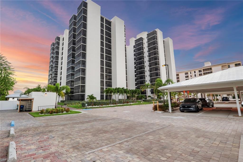 Residential in FORT MYERS BEACH