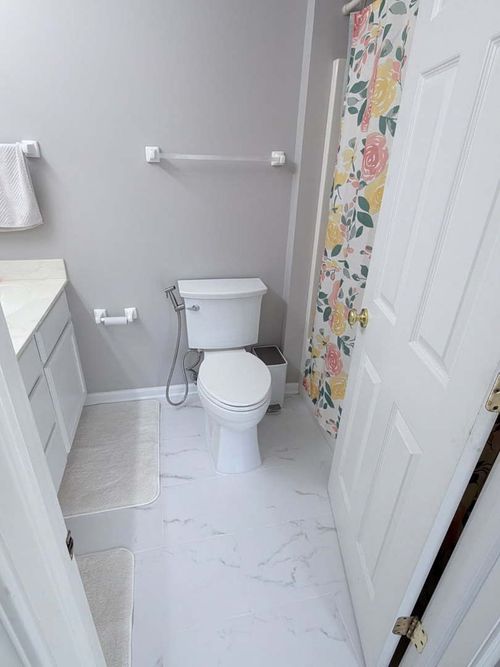 unit-l-172 East River Rd, Des Plaines, IL, 60016-1233 | Card Image