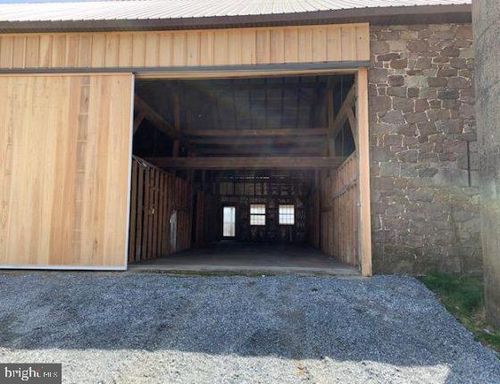 barn-330 Shiloh Rd, Morgantown, PA, 19543-9554 | Card Image