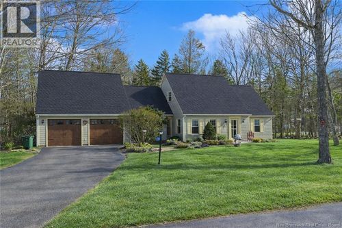 74 Highfield Rd, Douglas, NB, E3G7P3 | Card Image