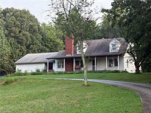 5267 W Old Us Highway 64, Lexington, NC, 27295-8131 | Card Image