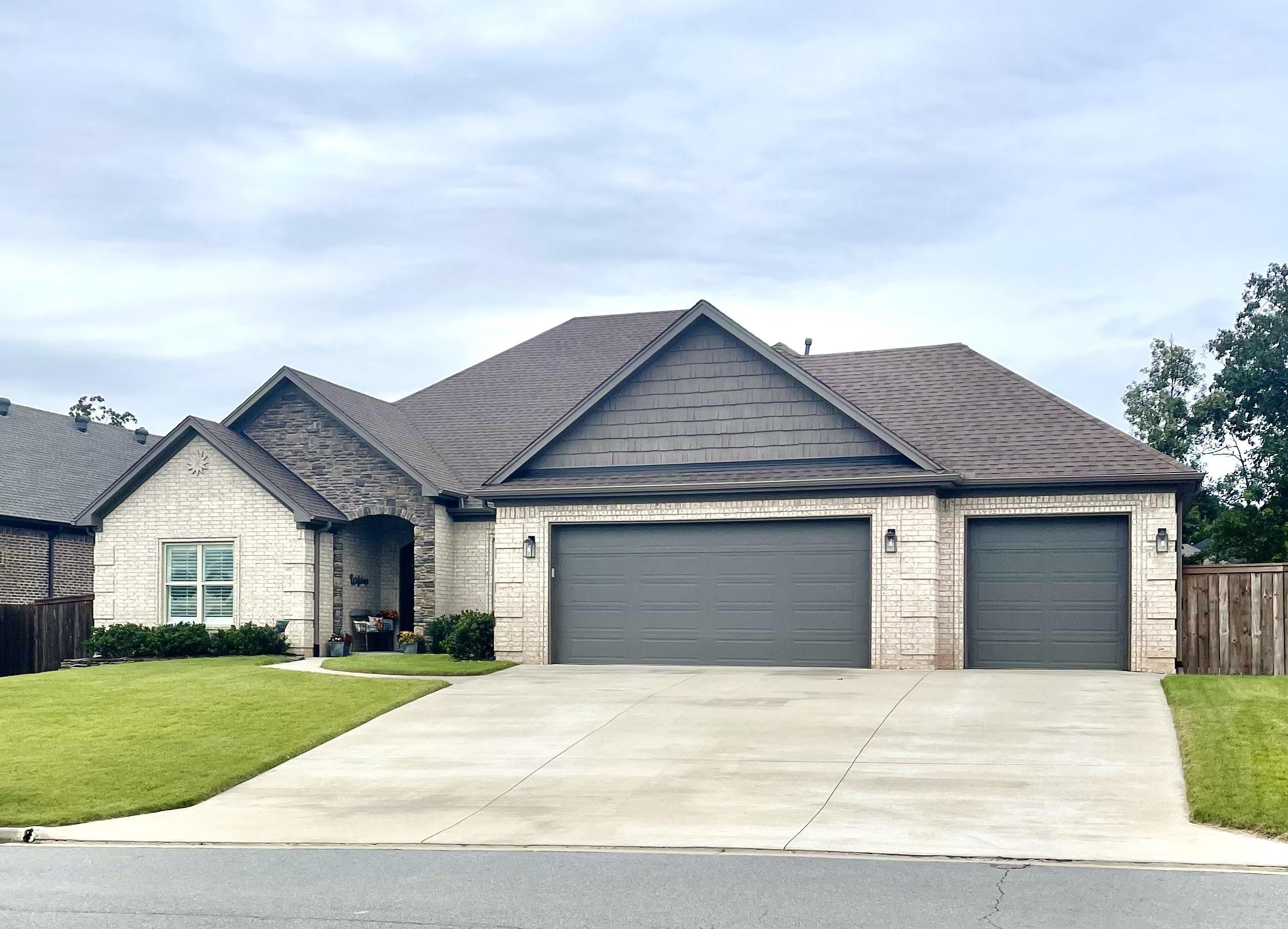Laurel Oak Dr, Sherwood, AR 72120