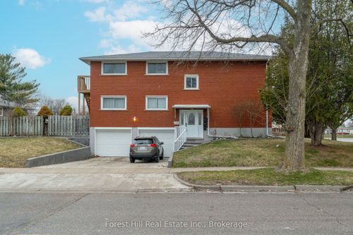 35 Shaftsbury Dr, Kitchener, ON, N2A1N4 | Card Image