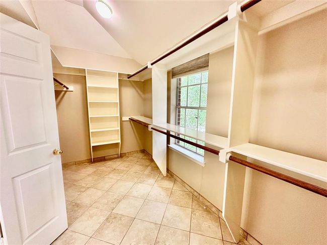 2716 W Oaks Cir E, House other with 4 bedrooms, 4 bathrooms and 2 parking in Pearland TX | Image 23