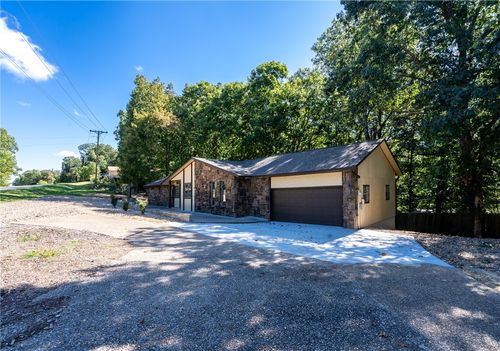 1 Ramsey Dr, Bella Vista, AR, 72714-2579 | Card Image