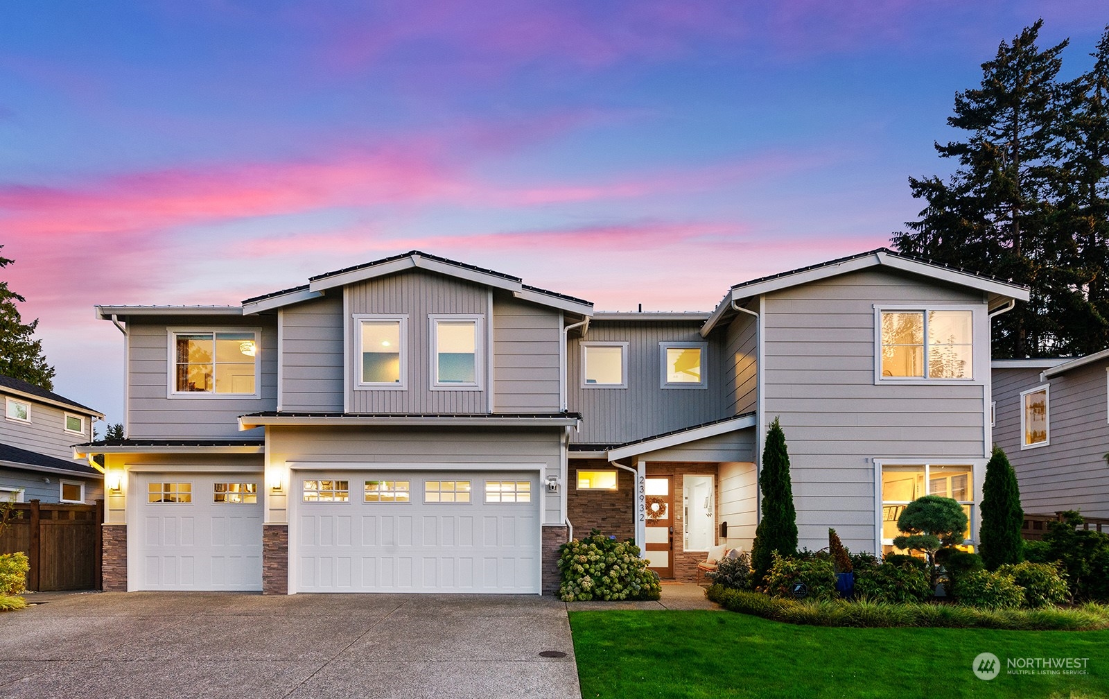 104th Ave, Edmonds, WA 98020