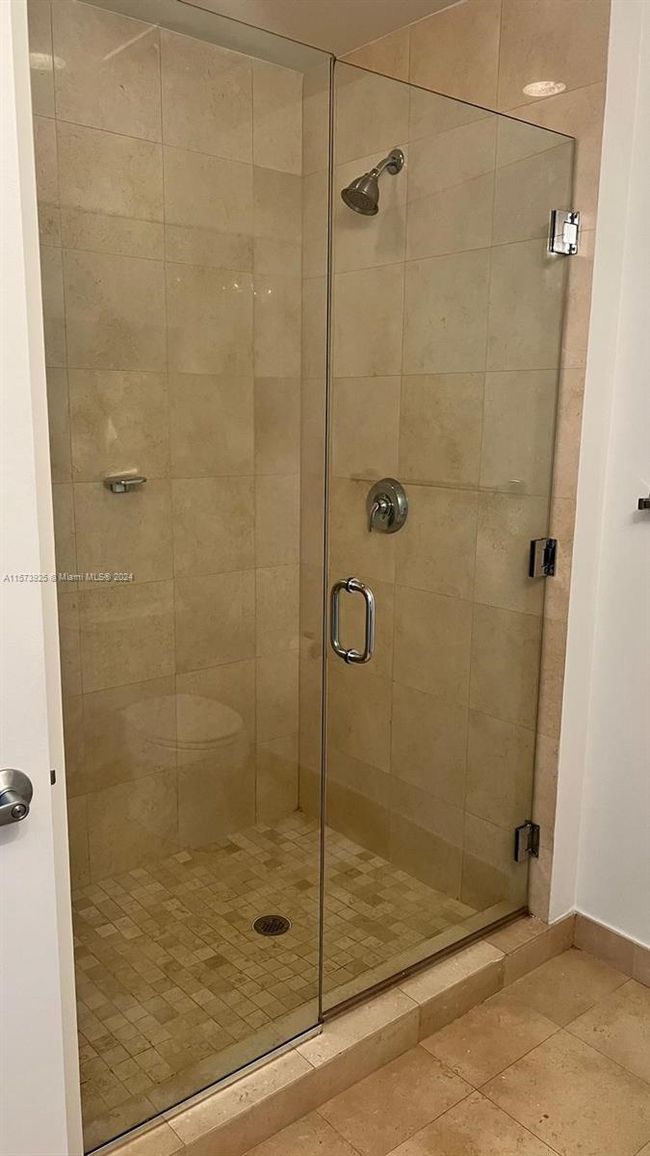 APT-618 - 1050 Brickell Ave, Condo with 1 bedrooms, 2 bathrooms and null parking in Miami FL | Image 7