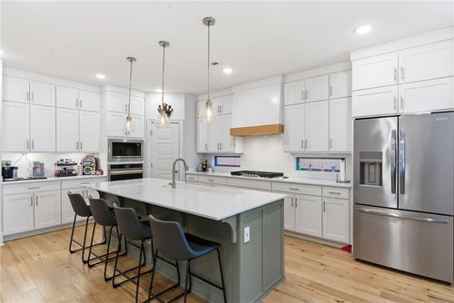 1421 George Robbins Ln, Cave Springs, AR, 72718-7022 | Card Image