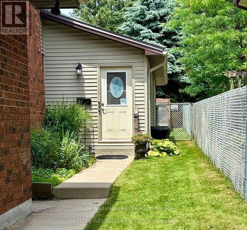 b-1200 Hamilton Road E, London East (East P), ON, N5Y1A9 | Card Image