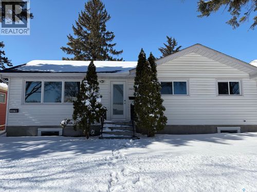 1607 9th Ave N, Saskatoon, SK, S7K2Z9 | Card Image
