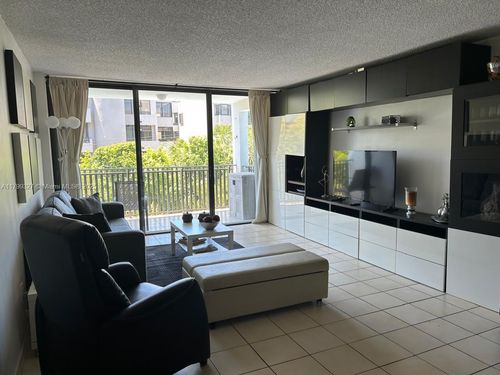 apt-406-100 Ocean Lane Dr, Key Biscayne, FL, 33149-1413 | Card Image
