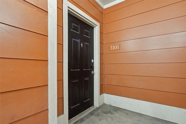 View of entrance to property | Image 6