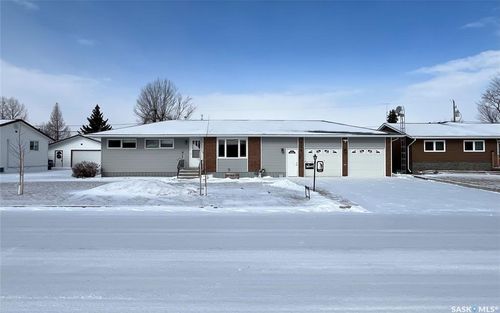 536 Gertie St, Moosomin, SK, S0G3N0 | Card Image