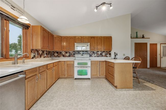 104 Country View Dr, House other with 2 bedrooms, 2 bathrooms and null parking in Mechanicsville IA | Image 8