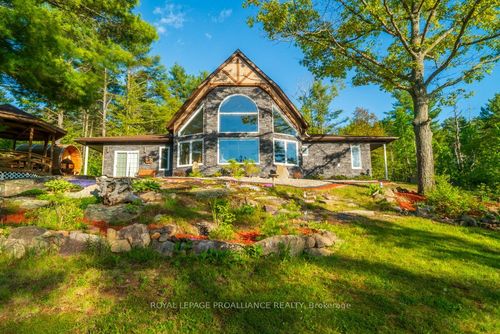 1071 Pine Path Lane, Clarendon Station, ON, K0H1J0 | Card Image