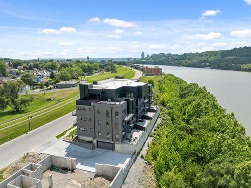 202-739 Manhattan Blvd, Dayton, KY, 41074-2024 | Card Image