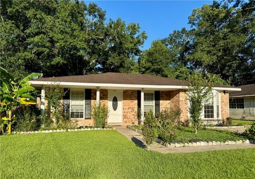 450 Magnolia St, Slidell, LA, 70460-1824 | Card Image