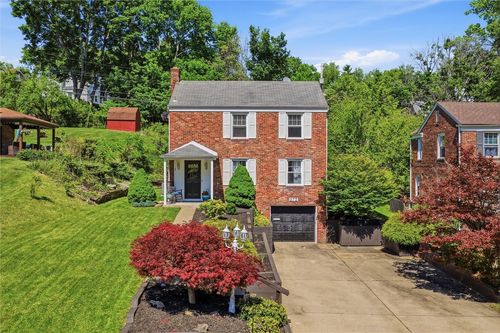 273 Constitution Dr, Pleasant Hills, PA, 15236-4465 | Card Image