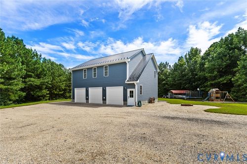 10117 Tranquility Ln, Sutherland, VA, 23885-9126 | Card Image