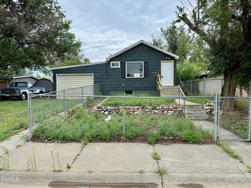 501 Cascade St, Wolf Point, MT, 59201-1303 | Card Image
