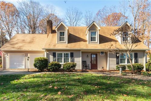 438 Valleymeade Dr, Kernersville, NC, 27284-8053 | Card Image