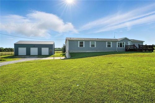 39460 Indianapolis Rd, Lane, KS, 66042-4140 | Card Image
