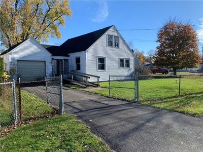 5 Wyncrest Drive, House other with 3 bedrooms, 1 bathrooms and null parking in Dewitt NY | Image 1