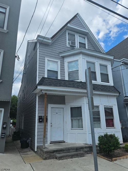 20 Rose St, Paterson, NJ, 07501-3111 | Card Image