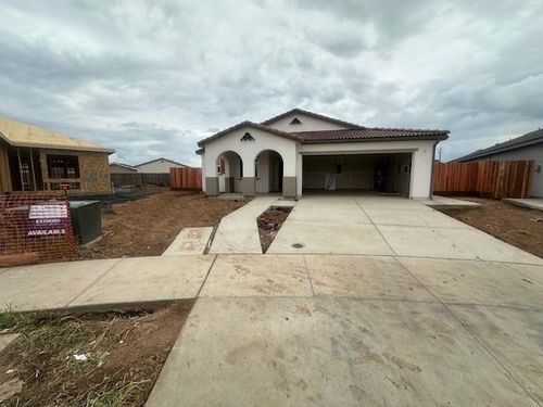 6042 Lassie Court, Riverbank, CA, 95367 | Card Image