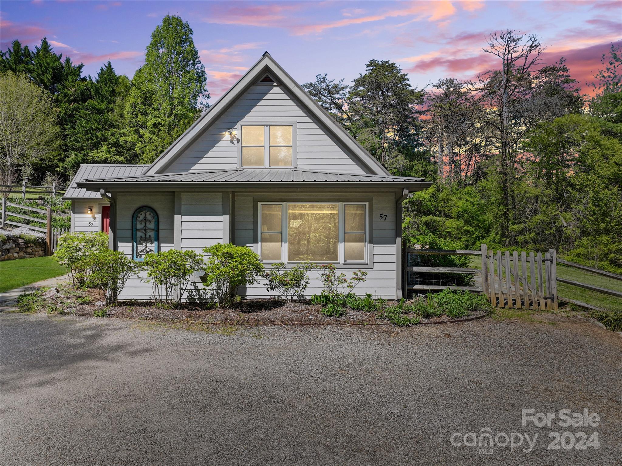 Pine Forest Dr, Weaverville, NC 28787