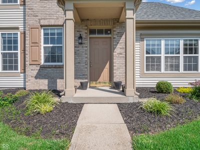 11256 Hearthstone Drive, House other with 4 bedrooms, 2 bathrooms and null parking in Fishers IN | Image 2