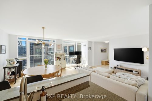 ph20-230 King St E, Toronto, ON, M5A1K5 | Card Image