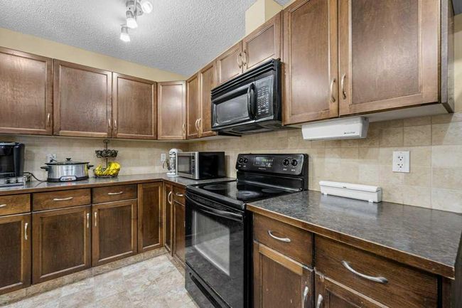 193 Luxstone Way Sw, Home with 3 bedrooms, 3 bathrooms and 2 parking in Airdrie AB | Image 18