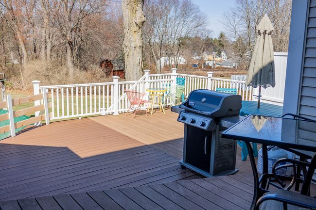 20 Maple Ave, House other with 3 bedrooms, 2 bathrooms and null parking in Broad Brook CT | Image 36