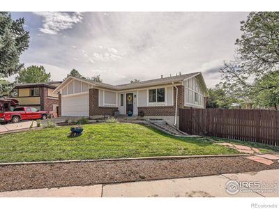 17524 E La Salle Drive, House other with 3 bedrooms, 2 bathrooms and 2 parking in Aurora CO | Image 3