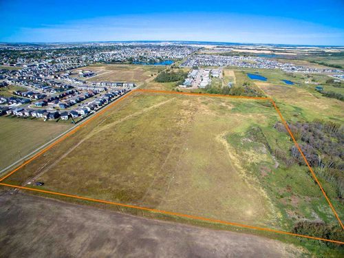 8802 96 Avenue, Grande Prairie, AB, T8X0H2 | Card Image